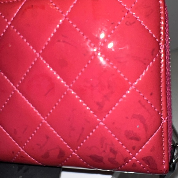 Chanel Raspberry Pink Quilted Patent Leather Double C’s Zip Around Wallet AS IS - Picture 8 of 11